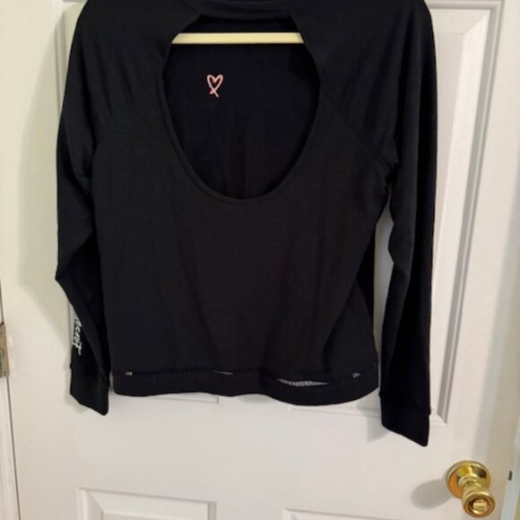 Victoria's Secret Essential Long-Sleeve Top Cut-Out Back in Black Sz Extra Small - Picture 5 of 6